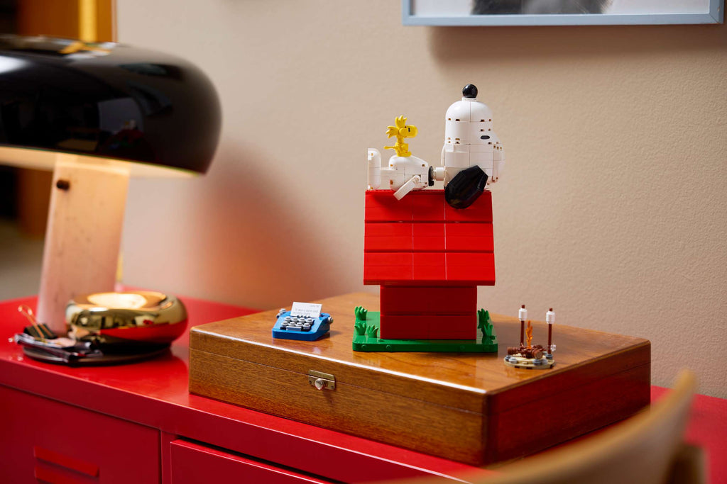 LEGO Ideas Peanuts: Snoopy's Doghouse on display
