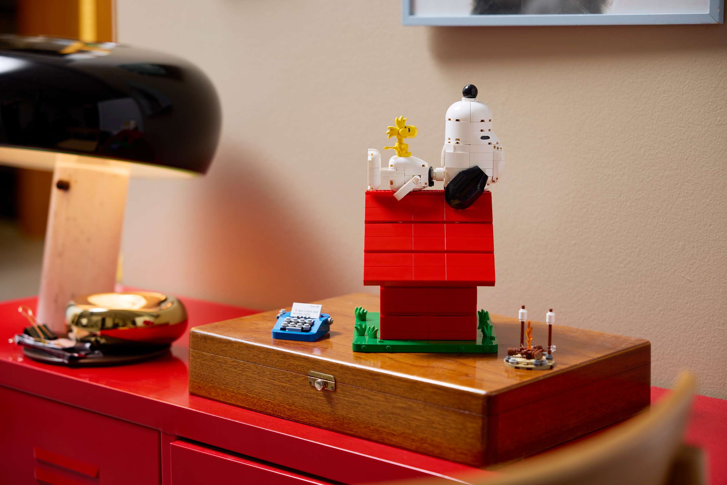 LEGO Ideas Peanuts: Snoopy's Doghouse on display