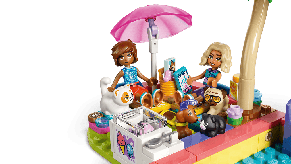 LEGO Friends Fun Water Park Day 42676 detail view