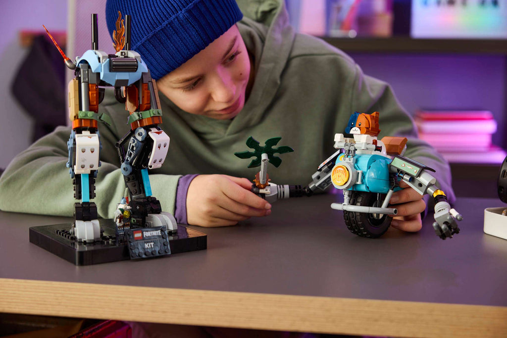 LEGO Fortnite KIT 77081 play scene