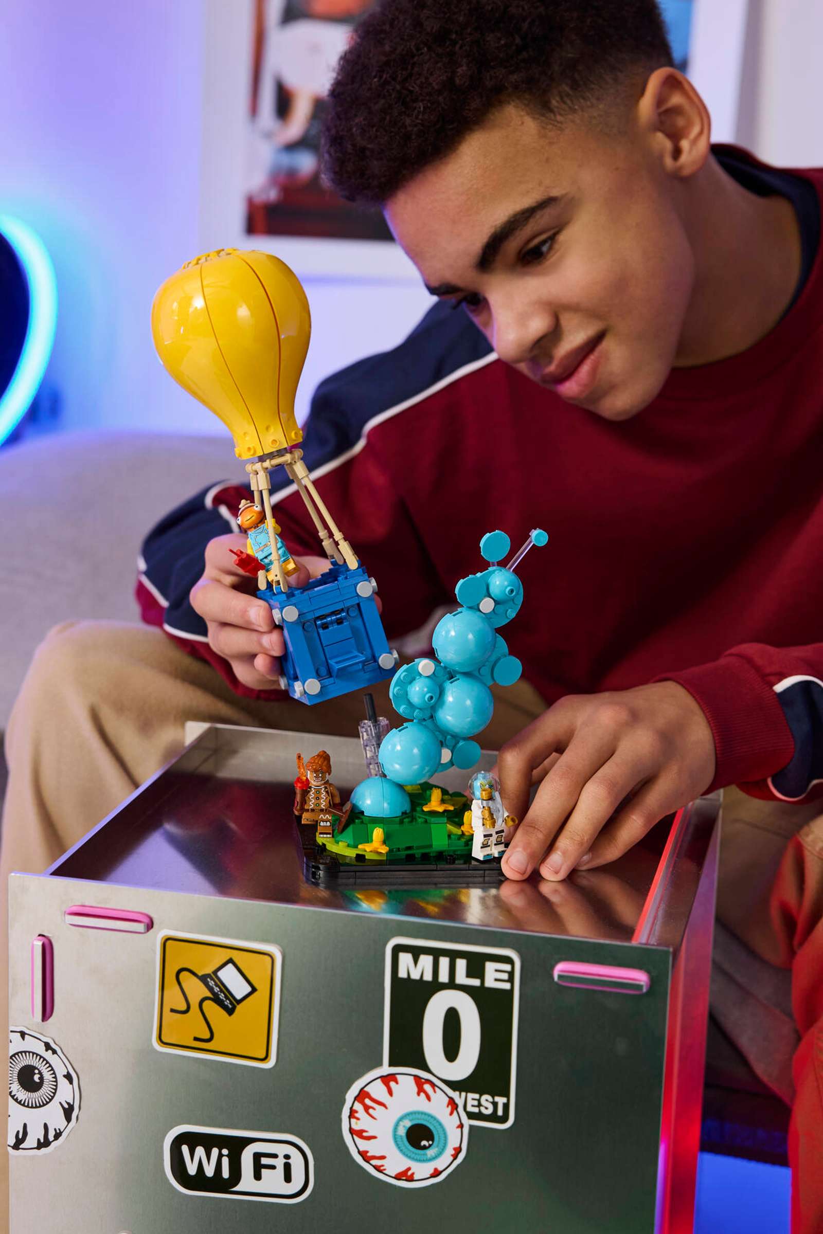 LEGO Fortnite Supply Drop 77080 play scene