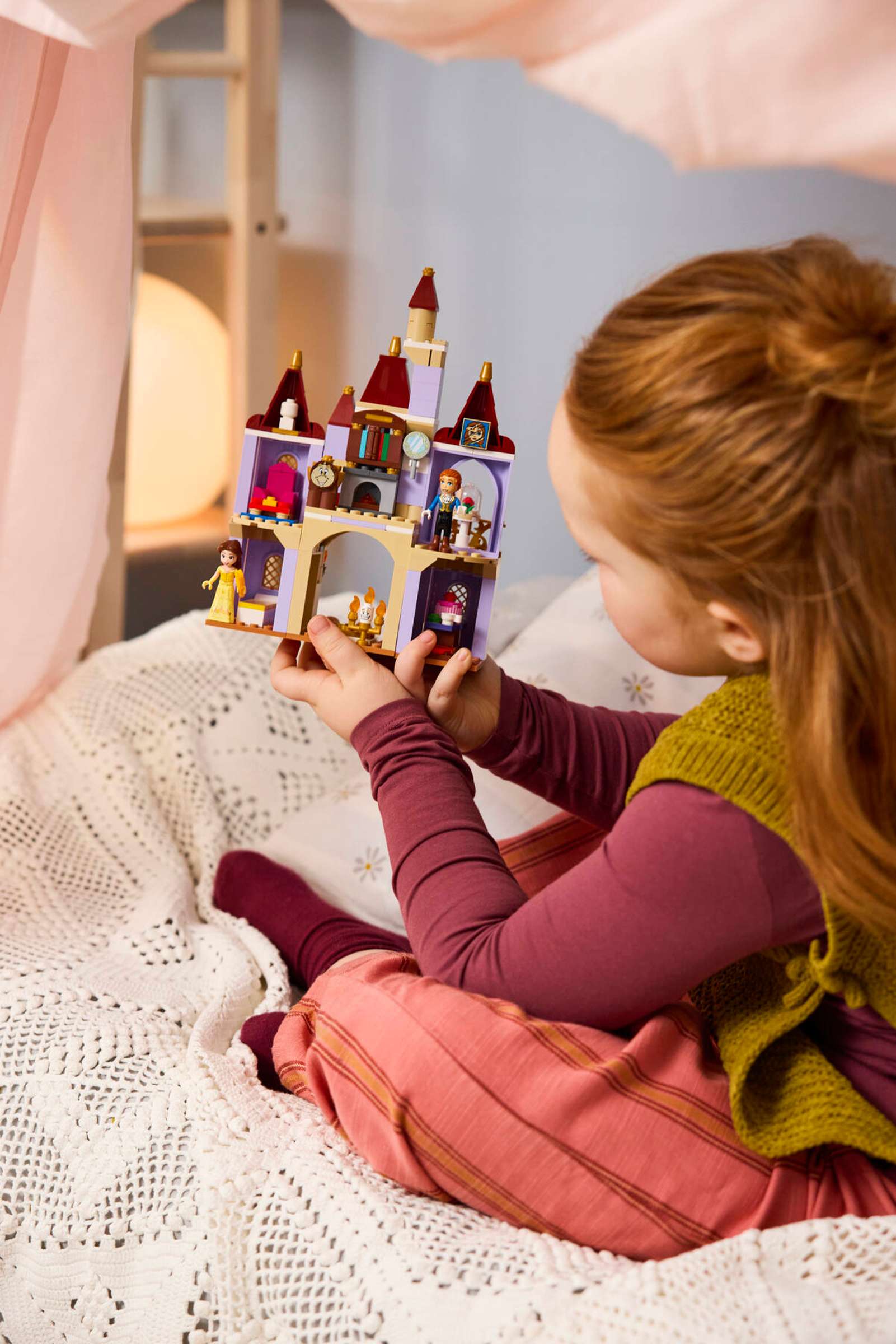 LEGO Disney Belle & the Beast's Enchanted Castle 43289 play scene