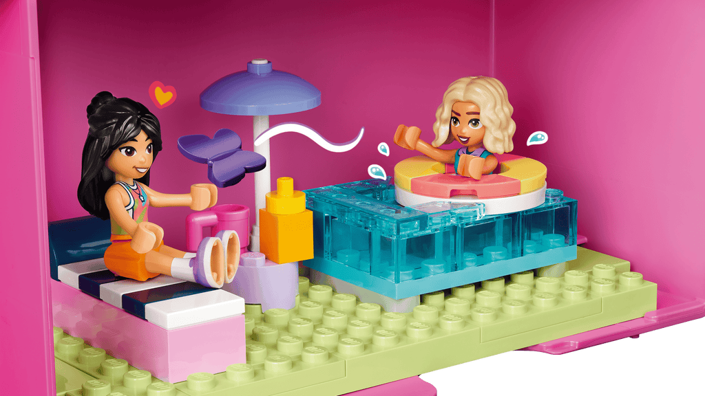 LEGO Friends Creative Dollhouse Suitcase 42697 detail view