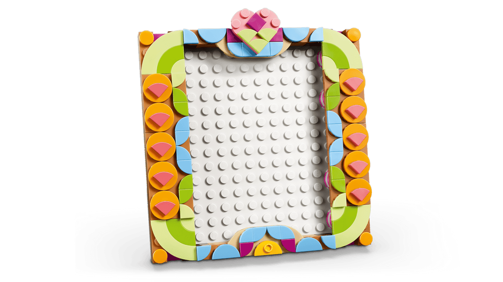 LEGO Creator 3-in-1 Floral Art Decor Painting 31390 detail view