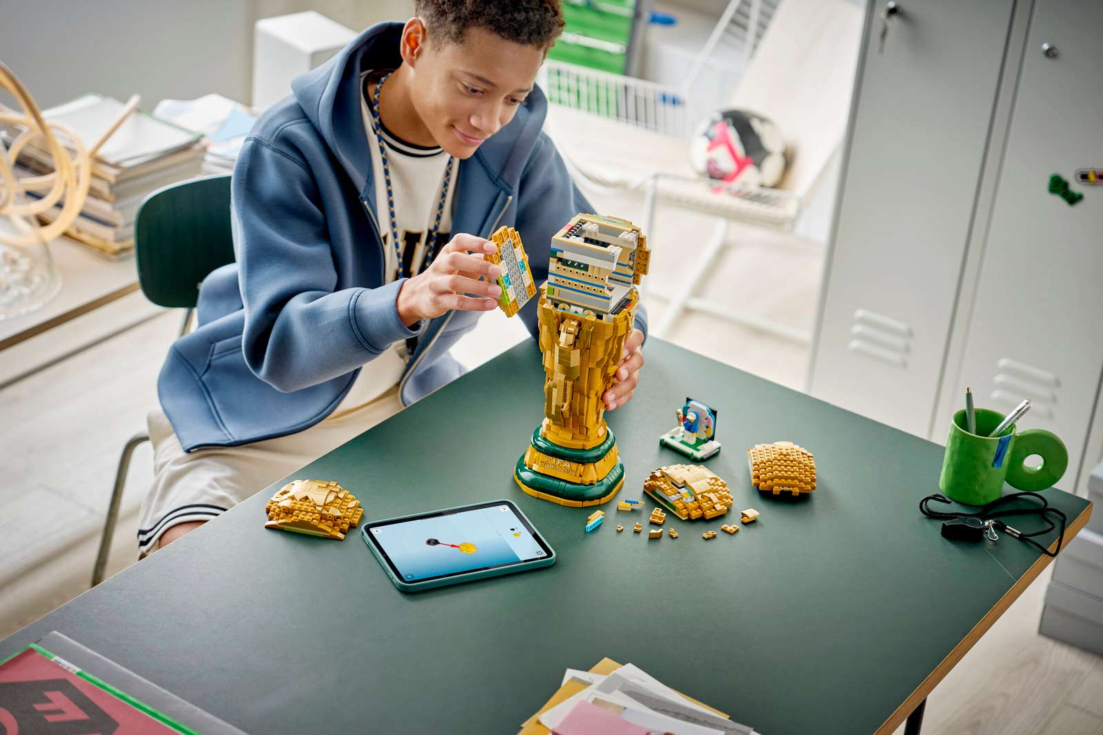 LEGO Editions FIFA World Cup Official Trophy 43020 being built