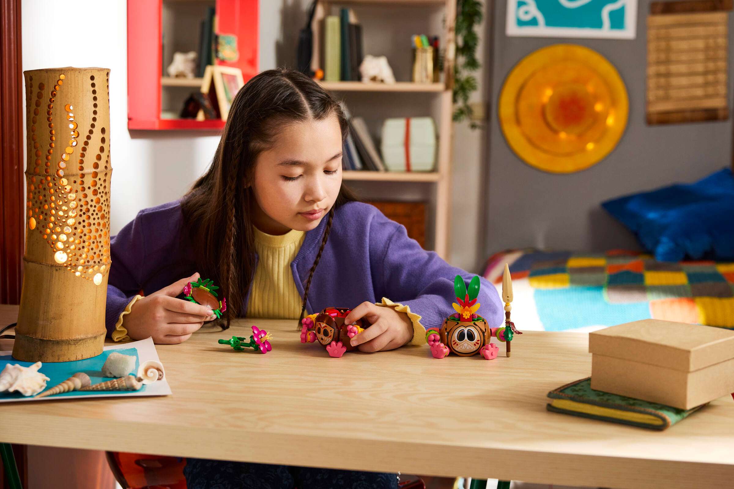 LEGO Disney Kakamora 43293 play scene