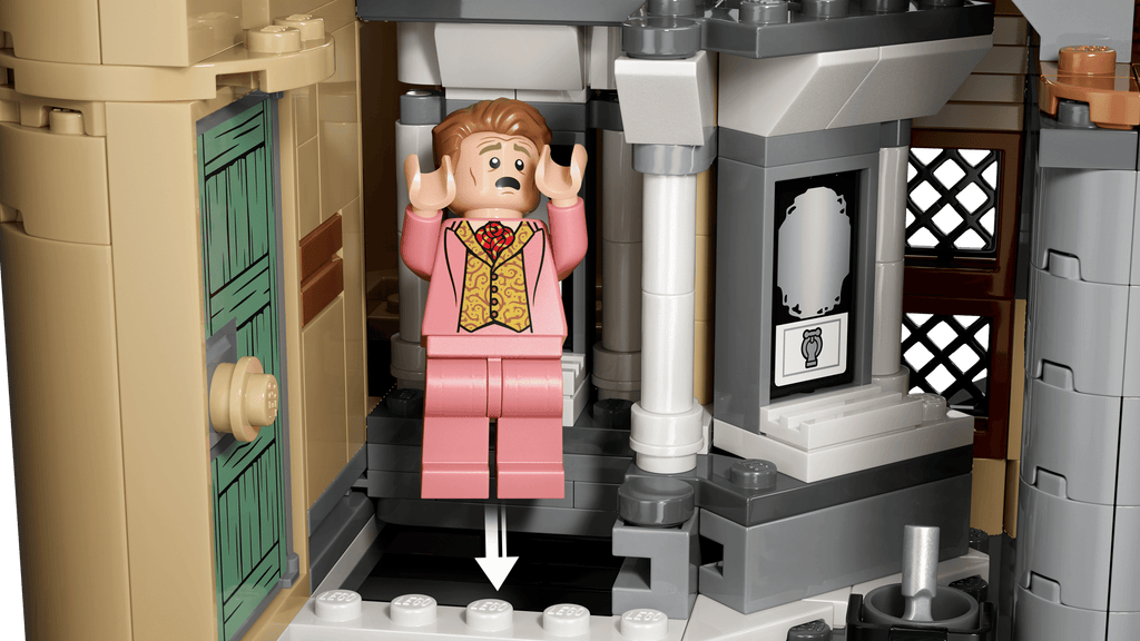 LEGO Harry Potter Hogwarts Castle: East Wing 76473 detail view