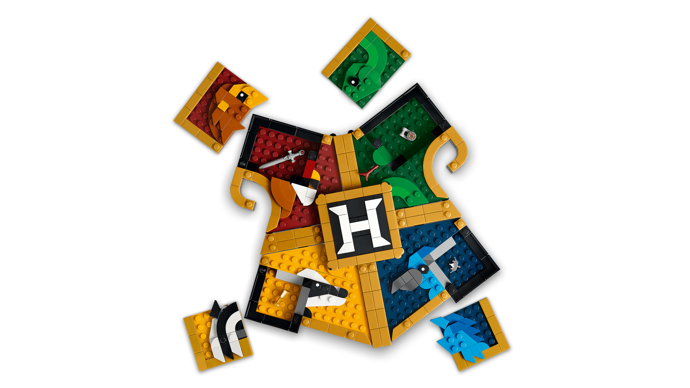 LEGO Harry Potter Hogwarts House Crest 76462 detail view