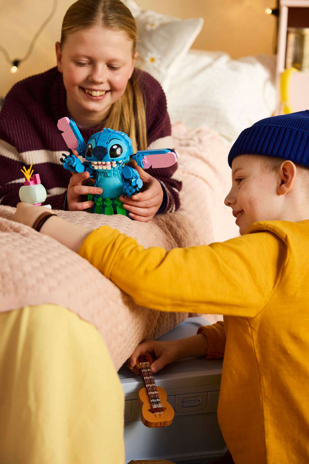 LEGO Disney Stitch & Scrump 43296 play scene