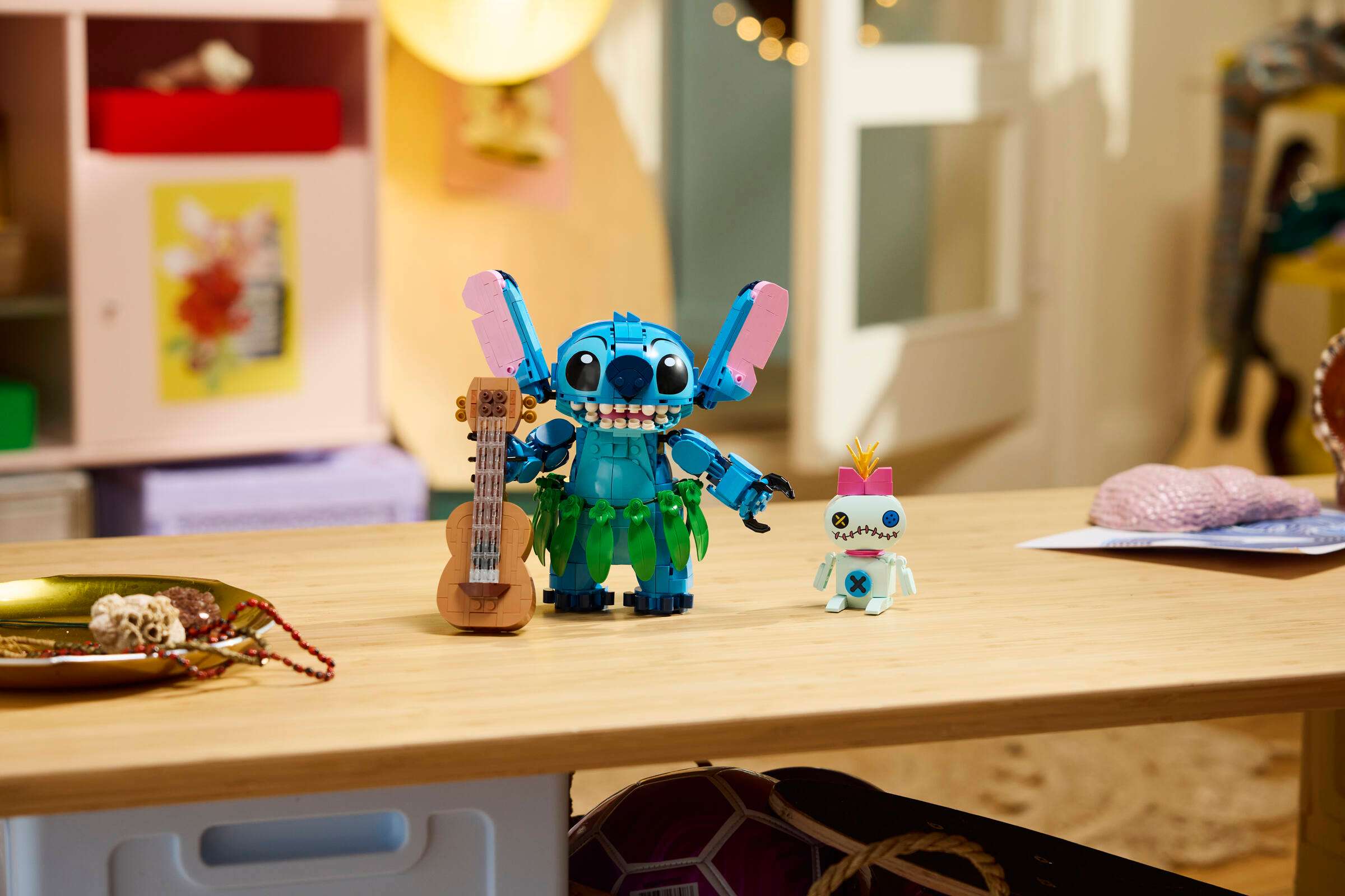 LEGO Disney Stitch & Scrump 43296 on display