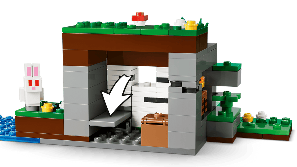 LEGO Minecraft First Night Adventure 21593