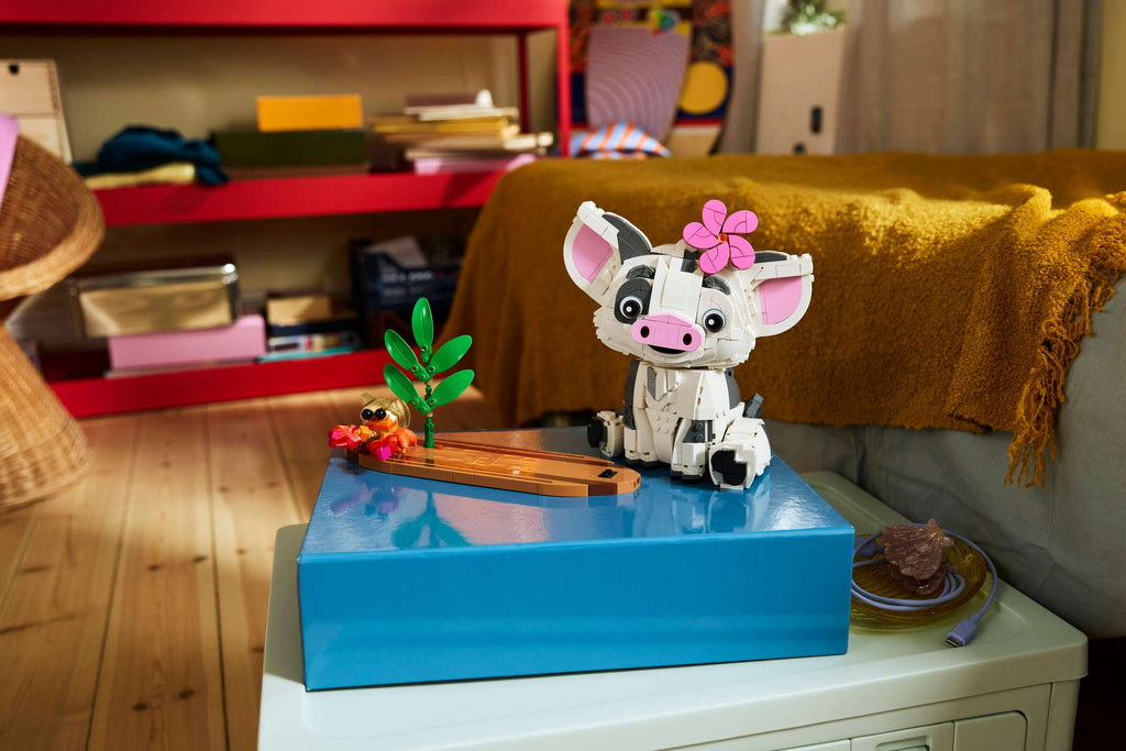 LEGO Disney Pua 43292 on display