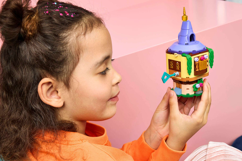 LEGO Disney Rapunzel's Mini Tower 43294 play scene