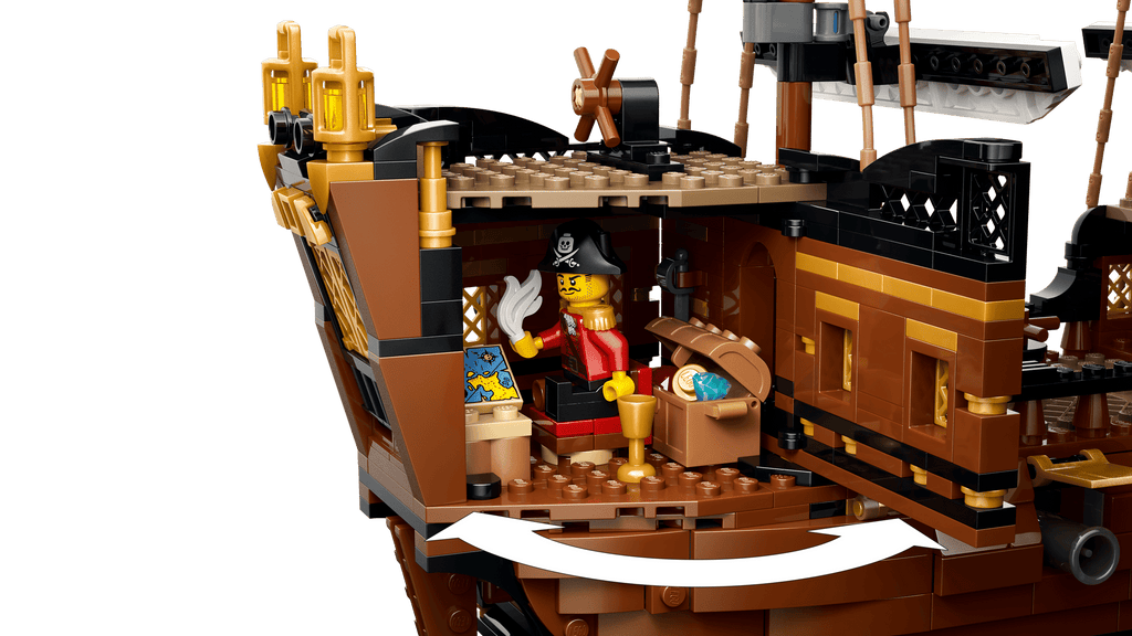 LEGO Creator 3-in-1 Iconic Pirate Ship 31387 detail view