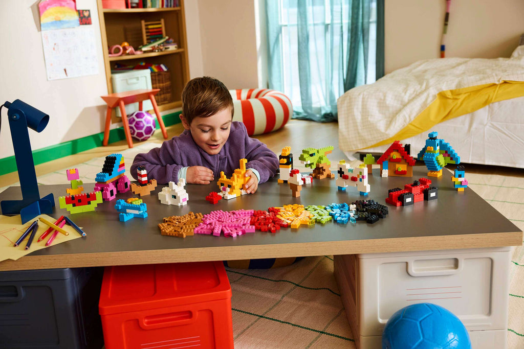 LEGO Classic Creative Colorful Bricks play scene