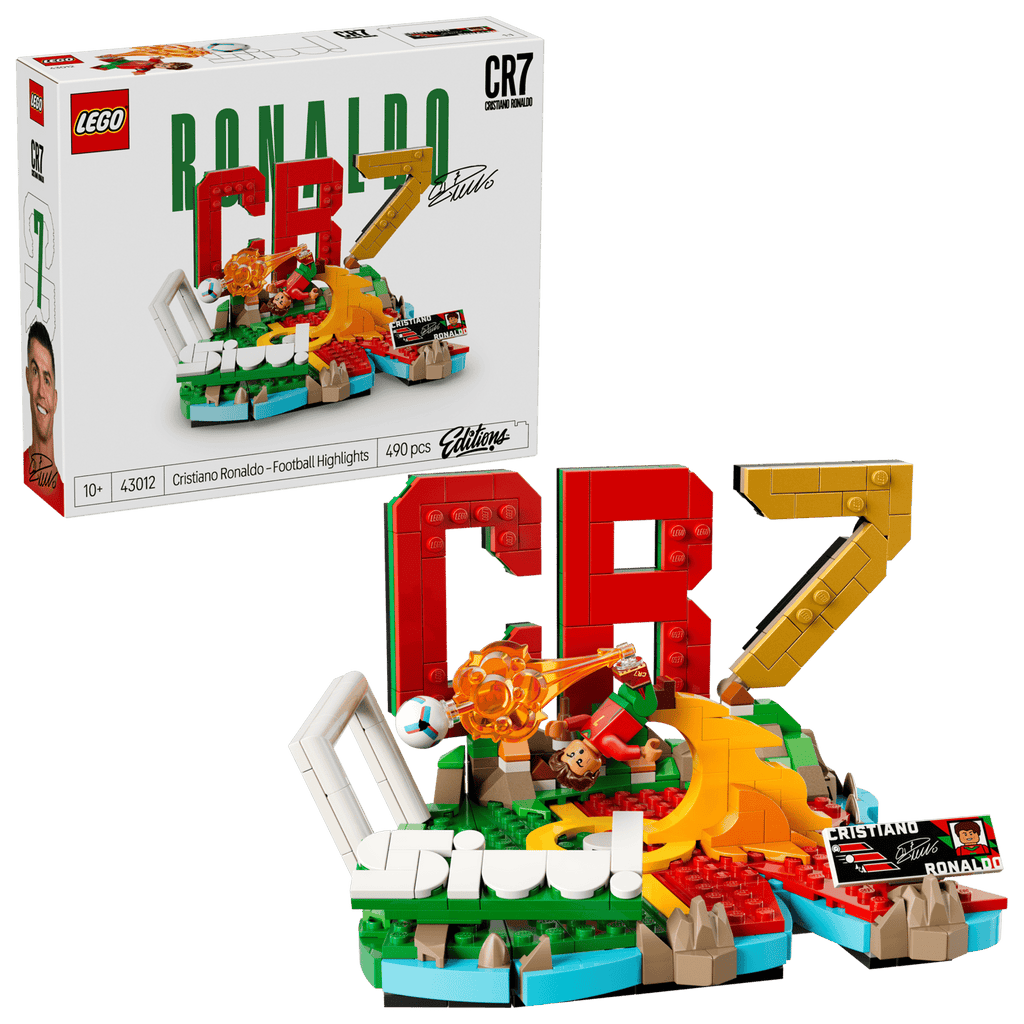 LEGO Editions Cristiano Ronaldo - Football Highlights 43012 box and model
